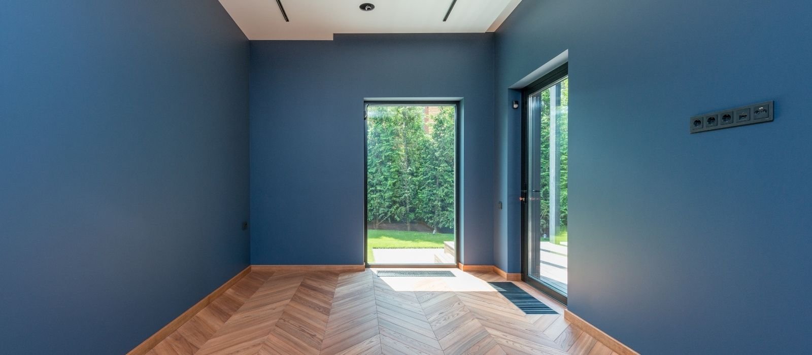 Painting & decorating works